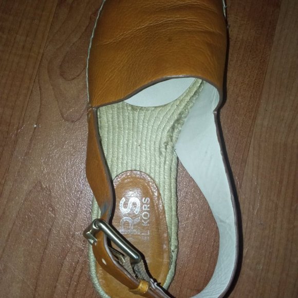 Michael Kors espadrille flat sandals, BUTTERY SOFT genuine leather. - Picture 2 of 4